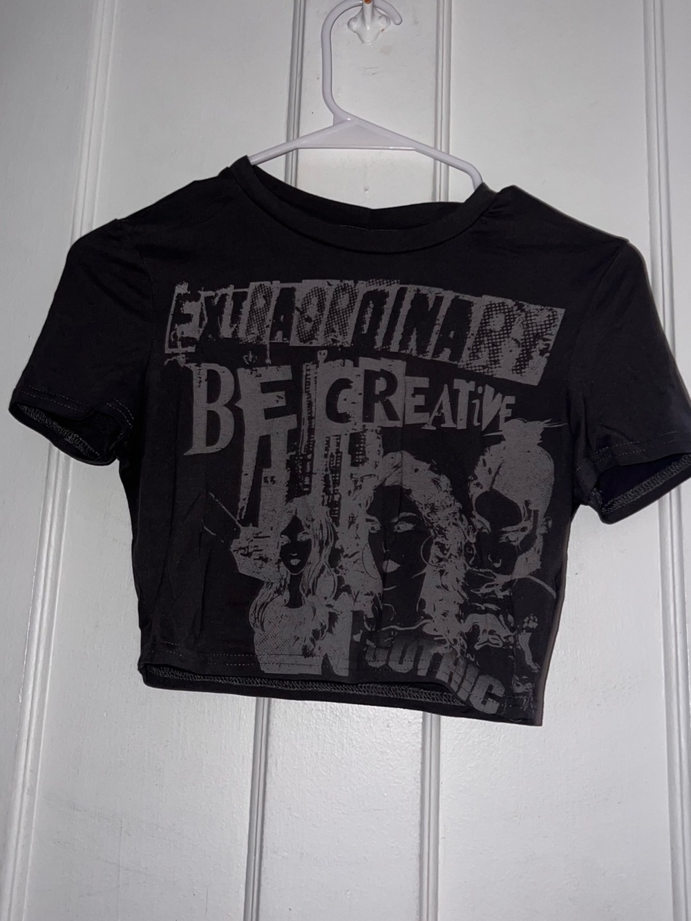SHEIN Black Graphic Crop Tee with 'Be Creative' Artwork
